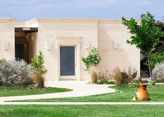 马塞里亚极乐世界旅馆 3* 梅萨涅