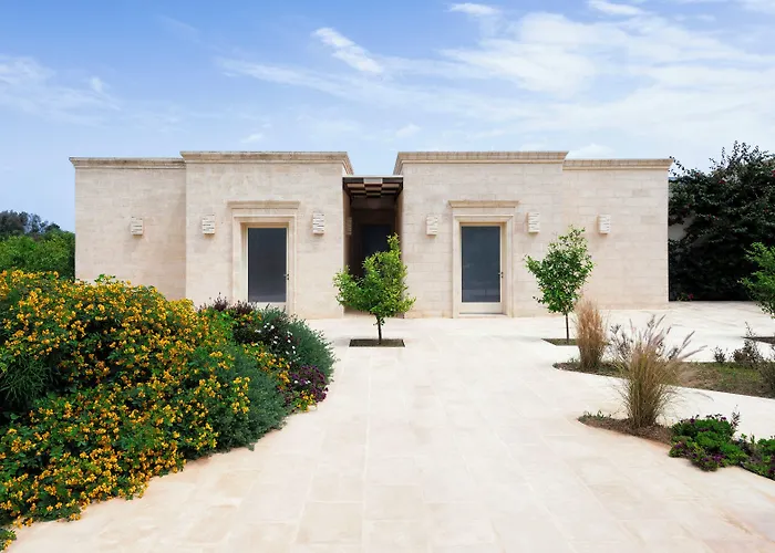 马塞里亚极乐世界旅馆 度假村