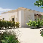 リゾート Masseria Elysium メザーニェ